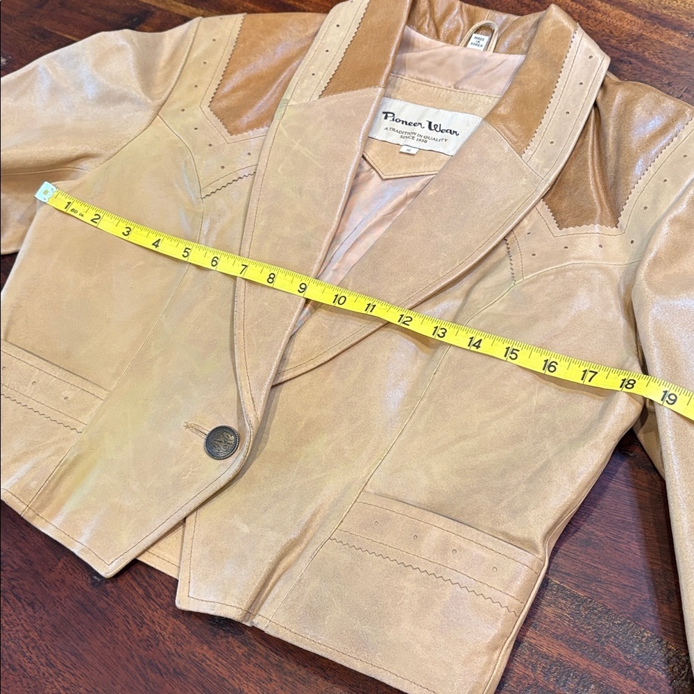 Vintage Pioneer Wear Tan Leather Cropped Jacket - Picture 14 of 16